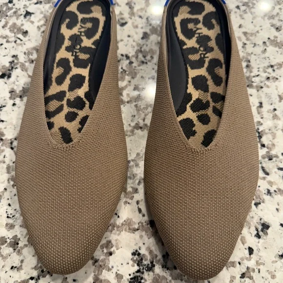 Rothy’s The Almond Demi Mule in Portobello - 8.5 - Picture 1 of 6